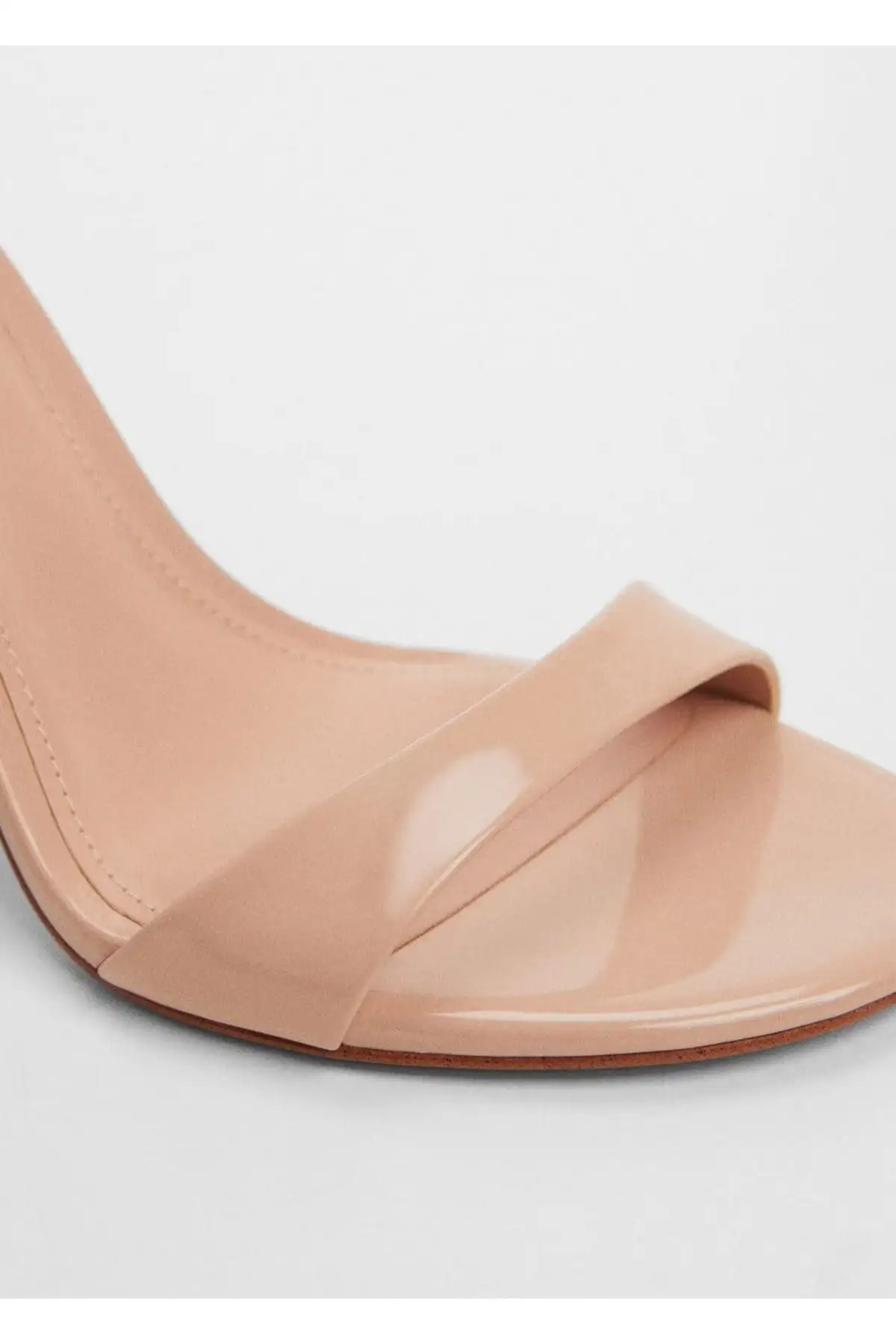 کفش صندل زنانه  با بند ساقهدار برند MANGO - 7432 کفش صندل زنانه با بند ساقهدار برند MANGO - 7432