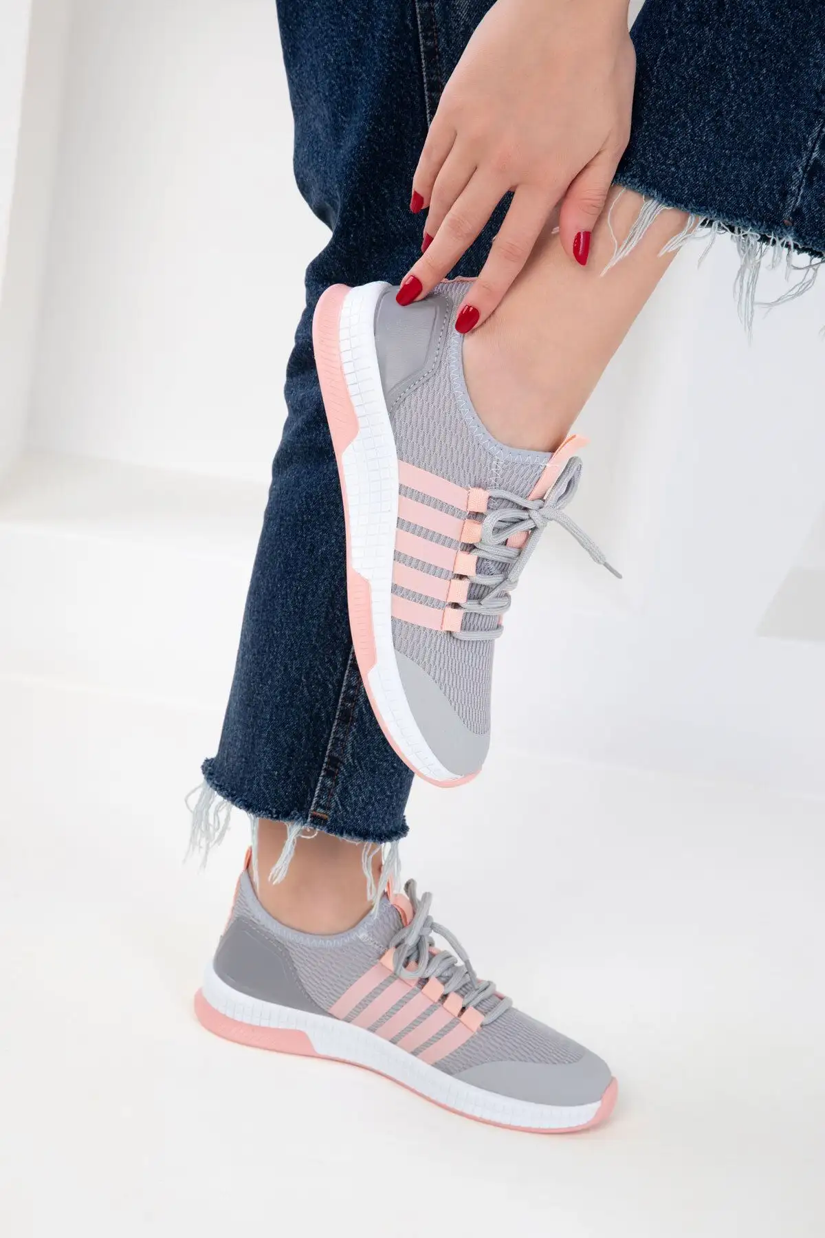 کفش ورزشی روزمره   زنانه بوز-پودرا 16278 برند SOHO - 7483 کفش ورزشی روزمره زنانه بوز-پودرا 16278 برند SOHO - 7483