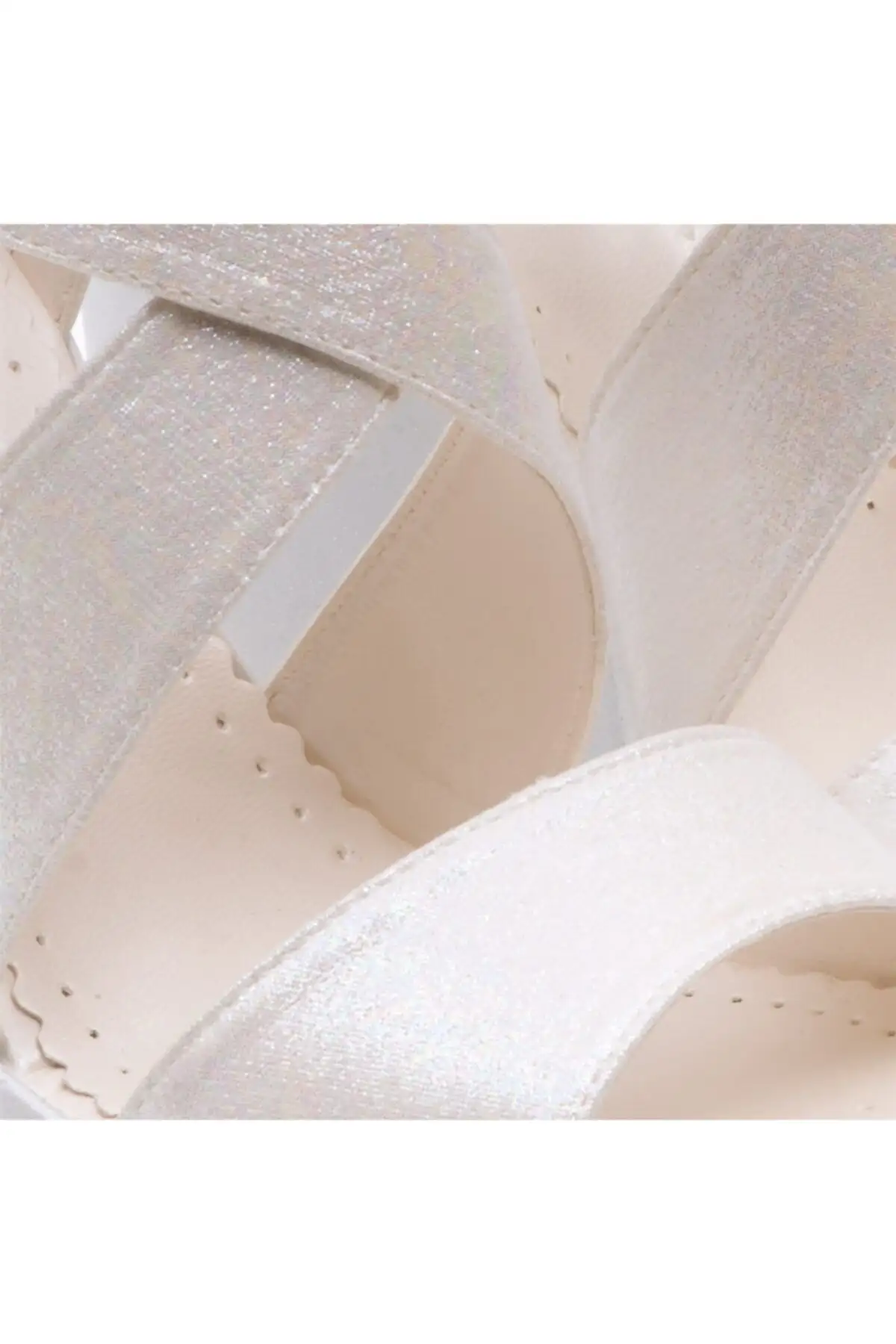 کفش پاشنه بلند زنانه  عروس و مهمانی راحت با پاشنه 15 سانتیمتر و کفی نرم - 7205 کفش پاشنه بلند زنانه عروس و مهمانی راحت با پاشنه 15 سانتیمتر و کفی نرم - 7205