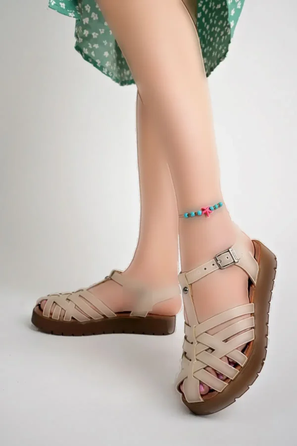 کفش صندل زنانه چرم طبیعی رنگ بژ - 7377