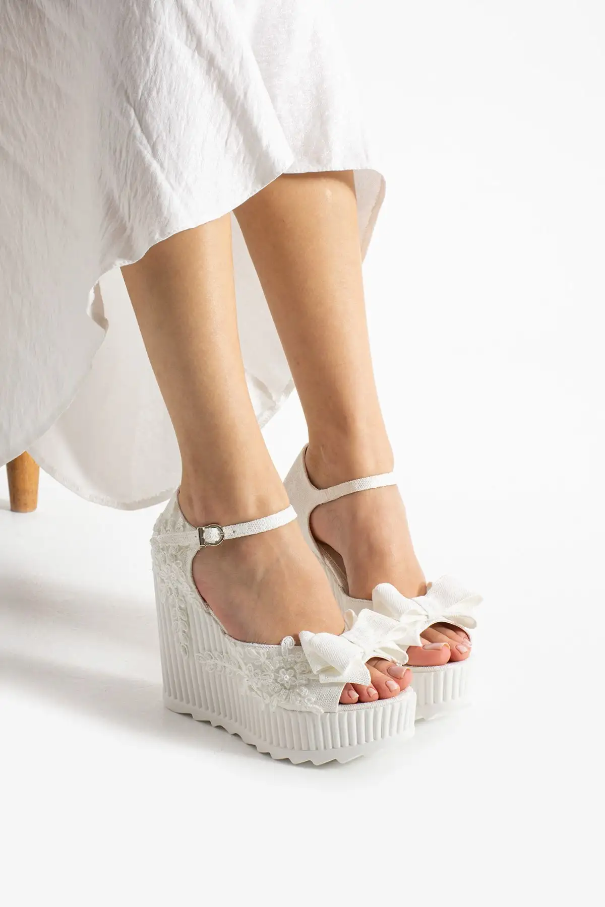 کفش پاشنه بلند زنانه 1-94362  عروس با پاشنه تودرتو اسپرت - 7195 کفش پاشنه بلند زنانه 1-94362 عروس با پاشنه تودرتو اسپرت - 7195