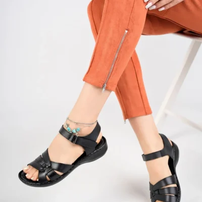 کفش صندل زنانه چرم طبیعی مشکی مدل DC-0221 - 7362
