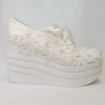 کفش پاشنه بلند زنانه عروسی با پاشنه توپر و تزیینات گل دار مدل 602 - 7215