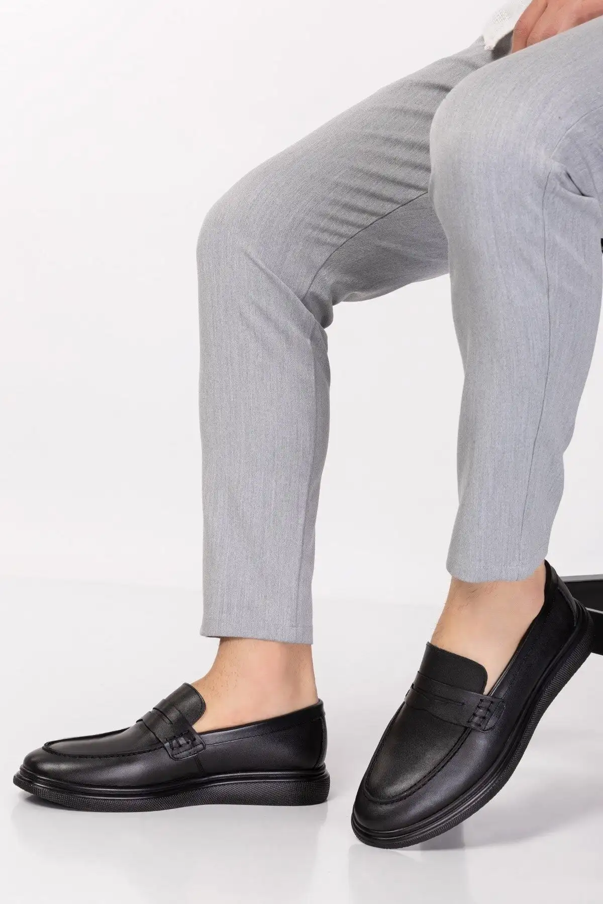 کفش روزمره مردانه  چرمی ، بدون بند، سبک، دوخت دار، ۱۰۰% چرم - 7346 کفش روزمره مردانه چرمی ، بدون بند، سبک، دوخت دار، ۱۰۰% چرم - 7346