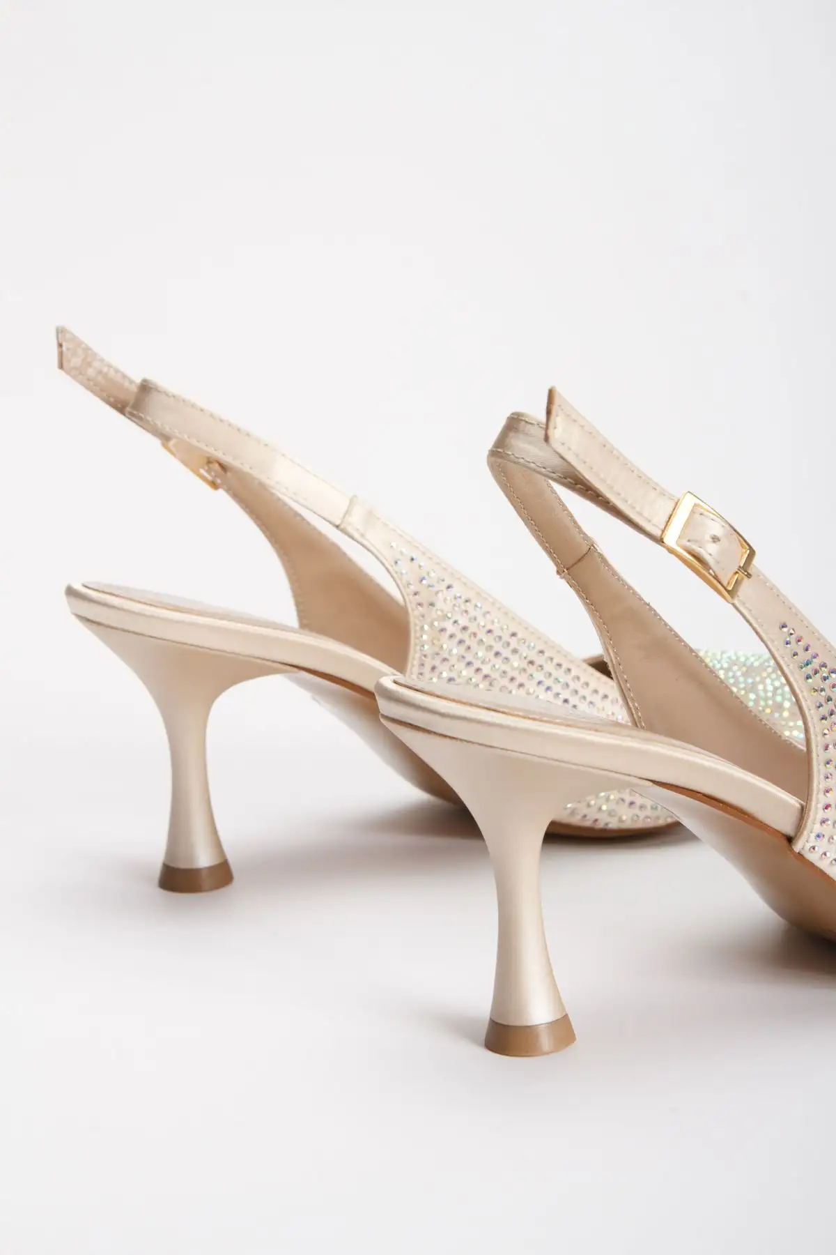 کفش پاشنه بلند زنانه ست  و کیف مجلسی  با تزئینات سنگی - 7221 کفش پاشنه بلند زنانه ست و کیف مجلسی با تزئینات سنگی - 7221