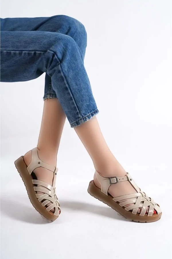 کفش صندل زنانه چرم طبیعی رنگ بژ - 7377