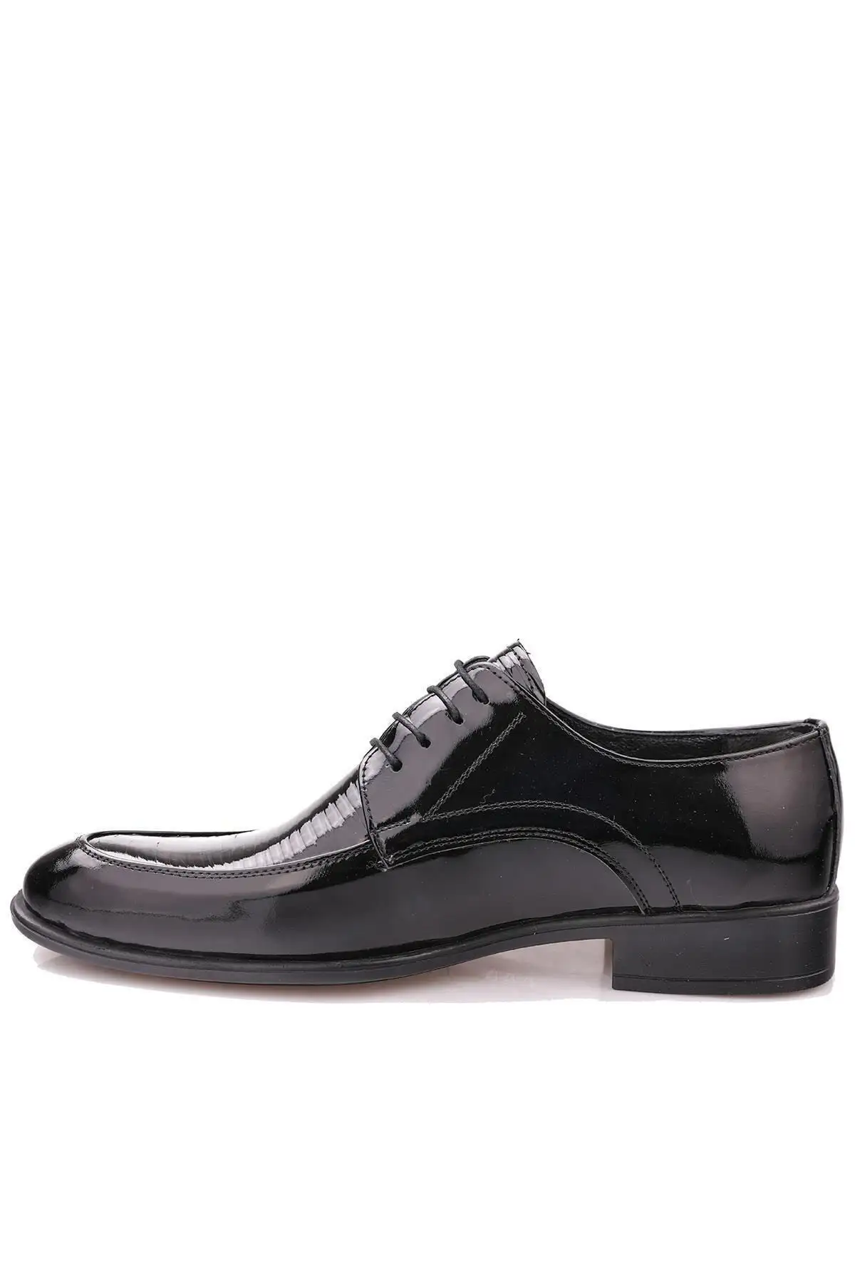 کفش رسمی مردانه  های کلاسیک  سیاه چرمی واقعی برند Calvano - 7399 کفش رسمی مردانه های کلاسیک سیاه چرمی واقعی برند Calvano - 7399