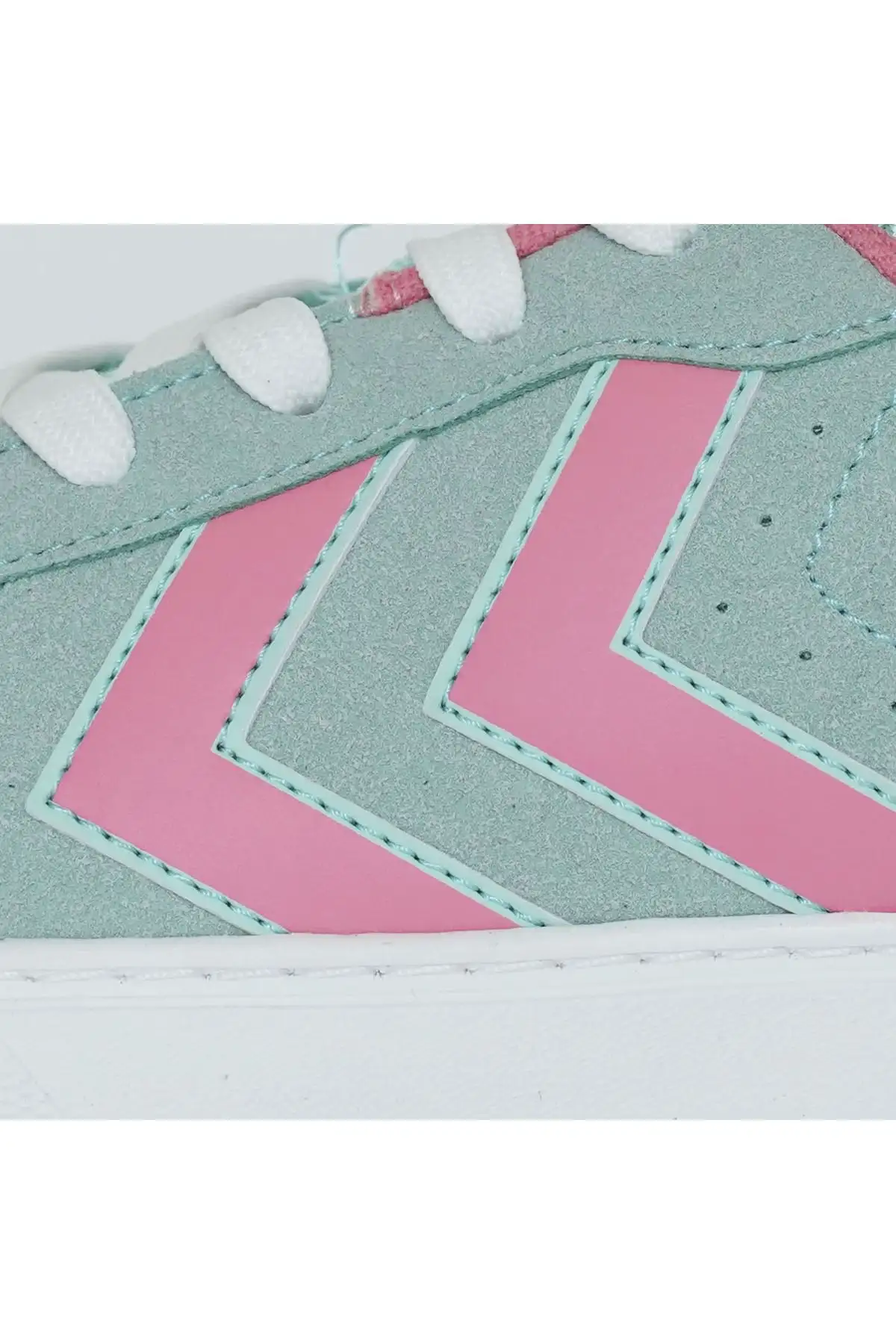 کفش ورزشی روزمره    زنانه AGNUS برند hummel - 7463 کفش ورزشی روزمره زنانه AGNUS برند hummel - 7463