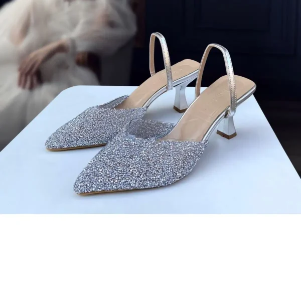 کفش پاشنه‌ بلند زنانه دار نقره‌ای با سنگ شیشه‌ای 6 سانتی‌متری 01210 - 7234