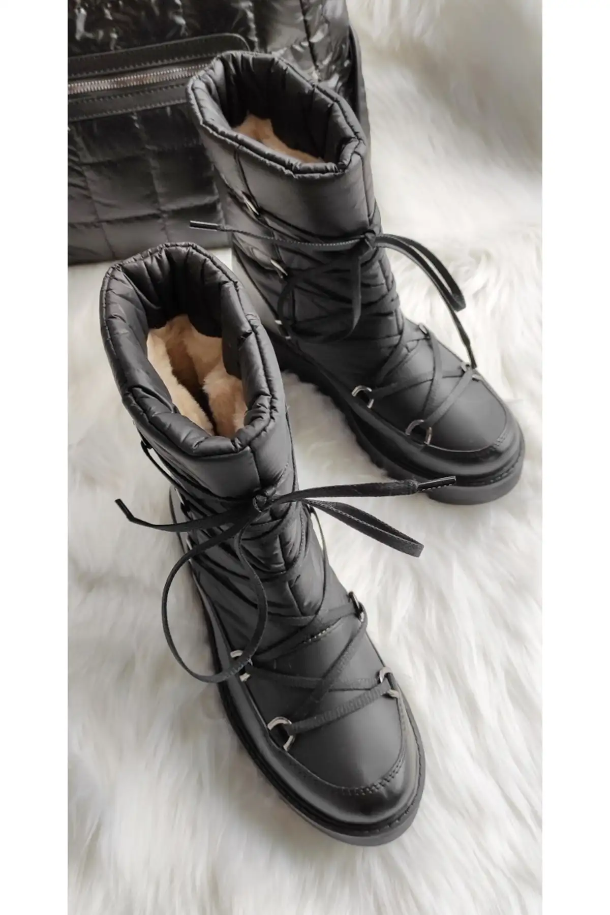 بوت و نیم بوت زنانه کفش برفی  با جزئیات بند برند Genel Markalar - 7674 بوت و نیم بوت زنانه کفش برفی با جزئیات بند برند Genel Markalar - 7674