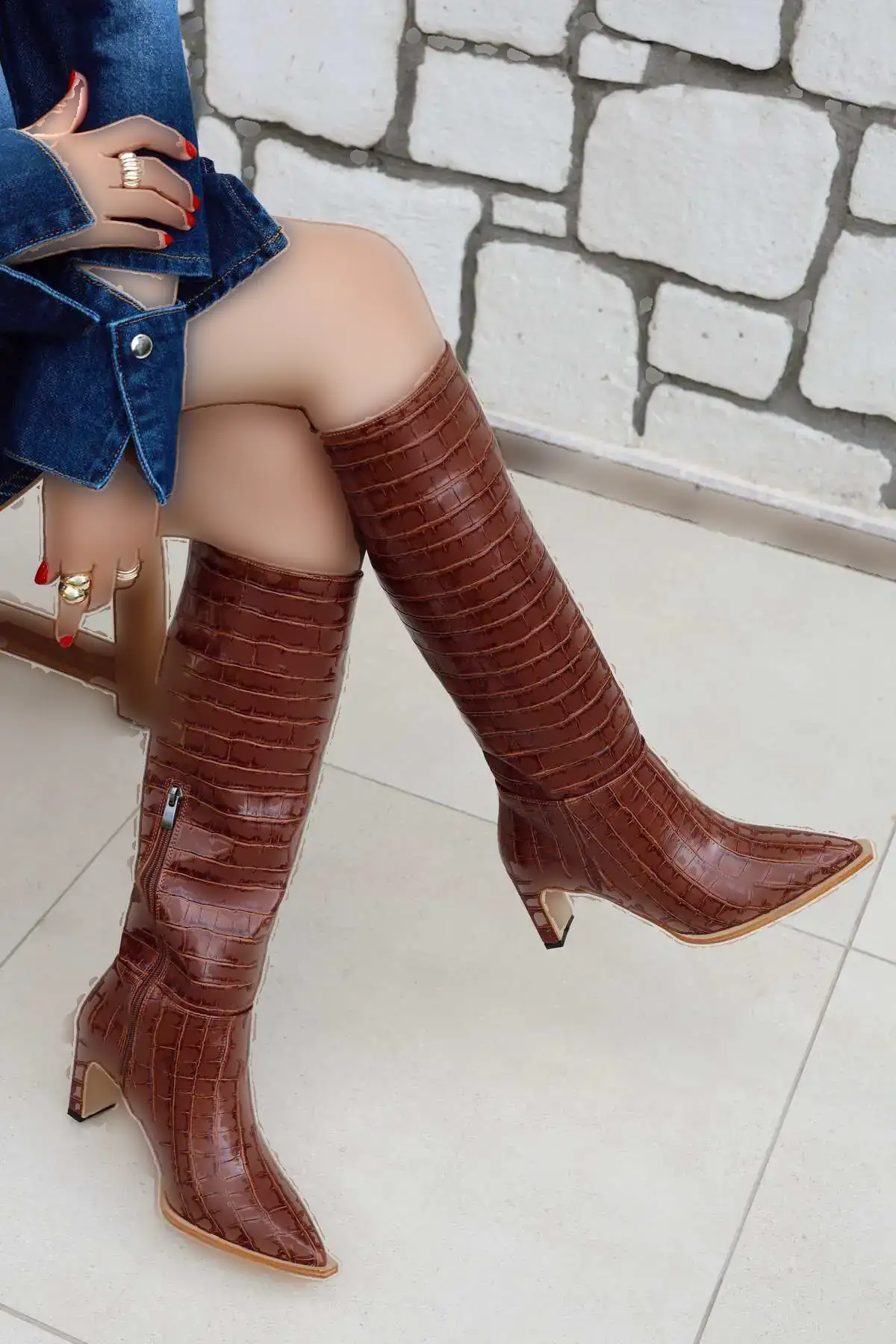 بوت و نیم بوت زنانه چکمه  مدل مات با پاشنه بلند، زانیی، نک تیز  زیپ دار برند POLKA STORE - 8136 بوت و نیم بوت زنانه چکمه مدل مات با پاشنه بلند، زانیی، نک تیز زیپ دار برند POLKA STORE - 8136