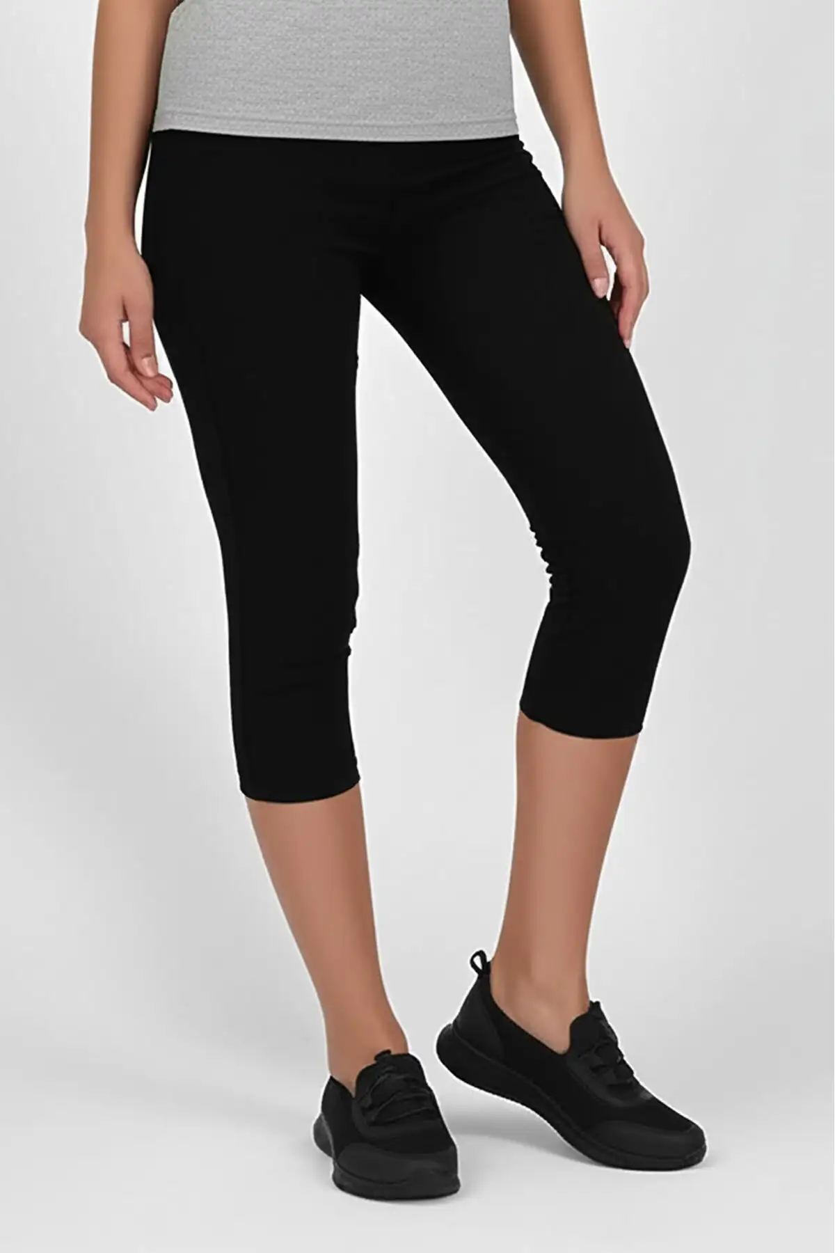 کفش کتانی زنانه  روزمره و ورزشی  آونج سیاه با طراحی راحت و مدل اسلپ-آن برند Slazenger - 7965 کفش کتانی زنانه روزمره و ورزشی آونج سیاه با طراحی راحت و مدل اسلپ-آن برند Slazenger - 7965