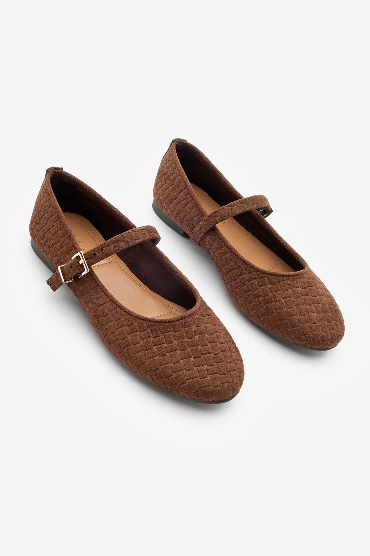 کفش تخت زنانه  روزمره  با طرح، بنددار، افیرا، قهوهای، جیر برند Marjin - 8321 کفش تخت زنانه روزمره با طرح، بنددار، افیرا، قهوهای، جیر برند Marjin - 8321