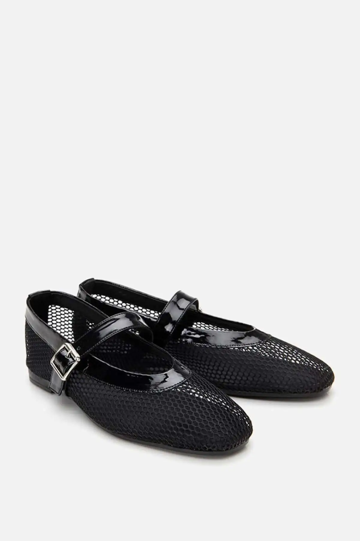 کفش تخت زنانه باله مشکی با رویه چرم و توری برند Yaya by Hotiç - 8336