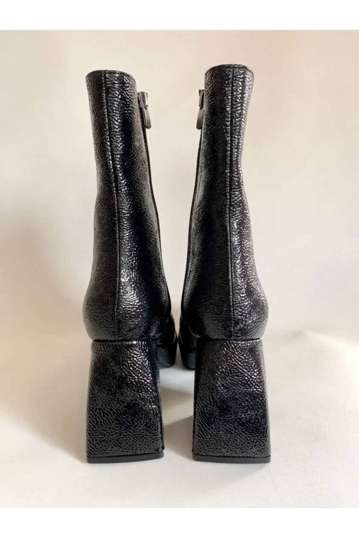 بوت و نیم بوت زنانه پتین پلتفرم با پاشنه بلند مشکی ترکخرده  برند goodbye - 7818 بوت و نیم بوت زنانه پتین پلتفرم با پاشنه بلند مشکی ترکخرده برند goodbye - 7818