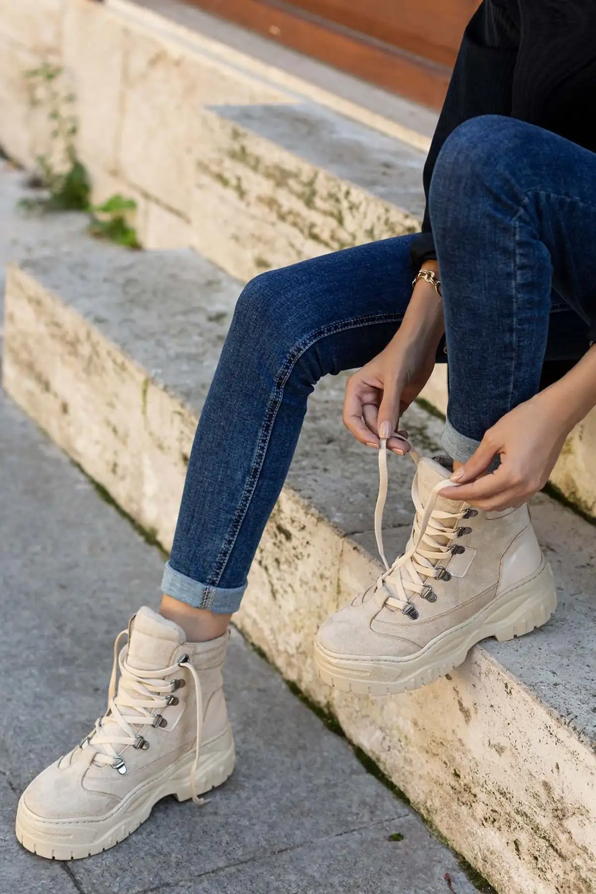 بوت و نیم بوت زنانه جاشء  بژ برند Dark Seer - 7558 بوت و نیم بوت زنانه جاشء بژ برند Dark Seer - 7558