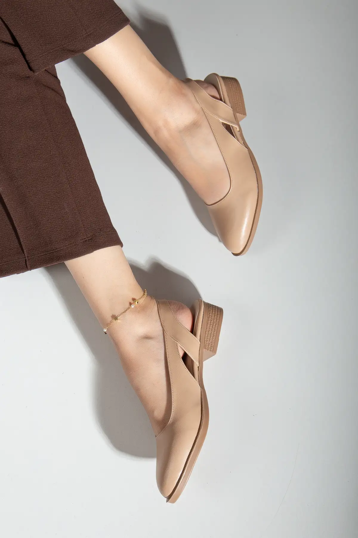 کفش تخت زنانه پاشنه کوتاه پوست صورت برند MaskButik - 8313