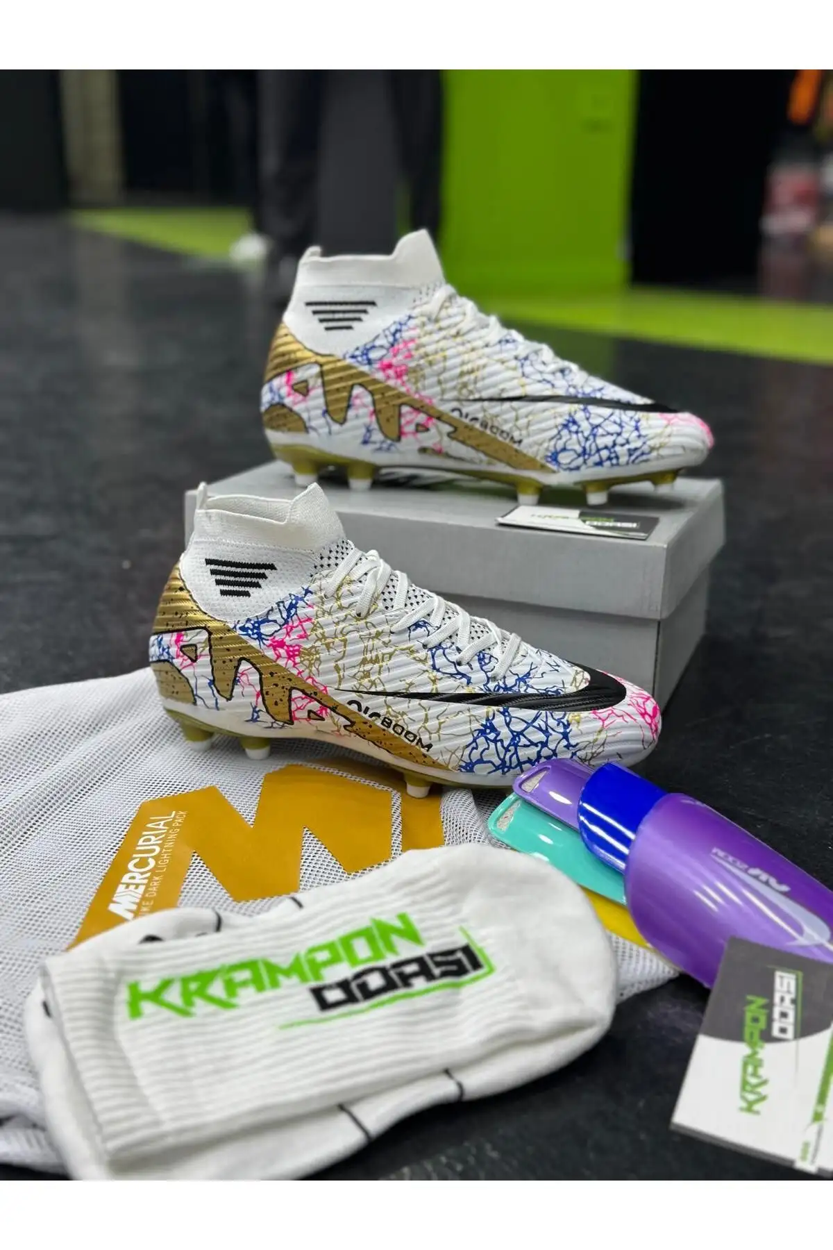 کفش کتانی زنانه ست ۳ تایی کلاهک لالیگا پرو + کیسه + جوراب + مچبند برند AİRBOOM - 7727 کفش کتانی زنانه ست ۳ تایی کلاهک لالیگا پرو + کیسه + جوراب + مچبند برند AİRBOOM - 7727