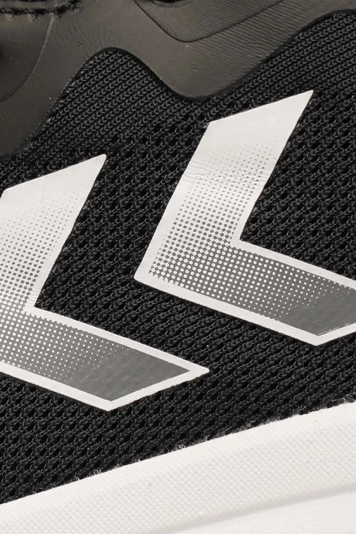 کفش اسپرت مردانه  پیادهروی و دویدن  جوئق سیاه برند hummel - 8037 کفش اسپرت مردانه پیادهروی و دویدن جوئق سیاه برند hummel - 8037