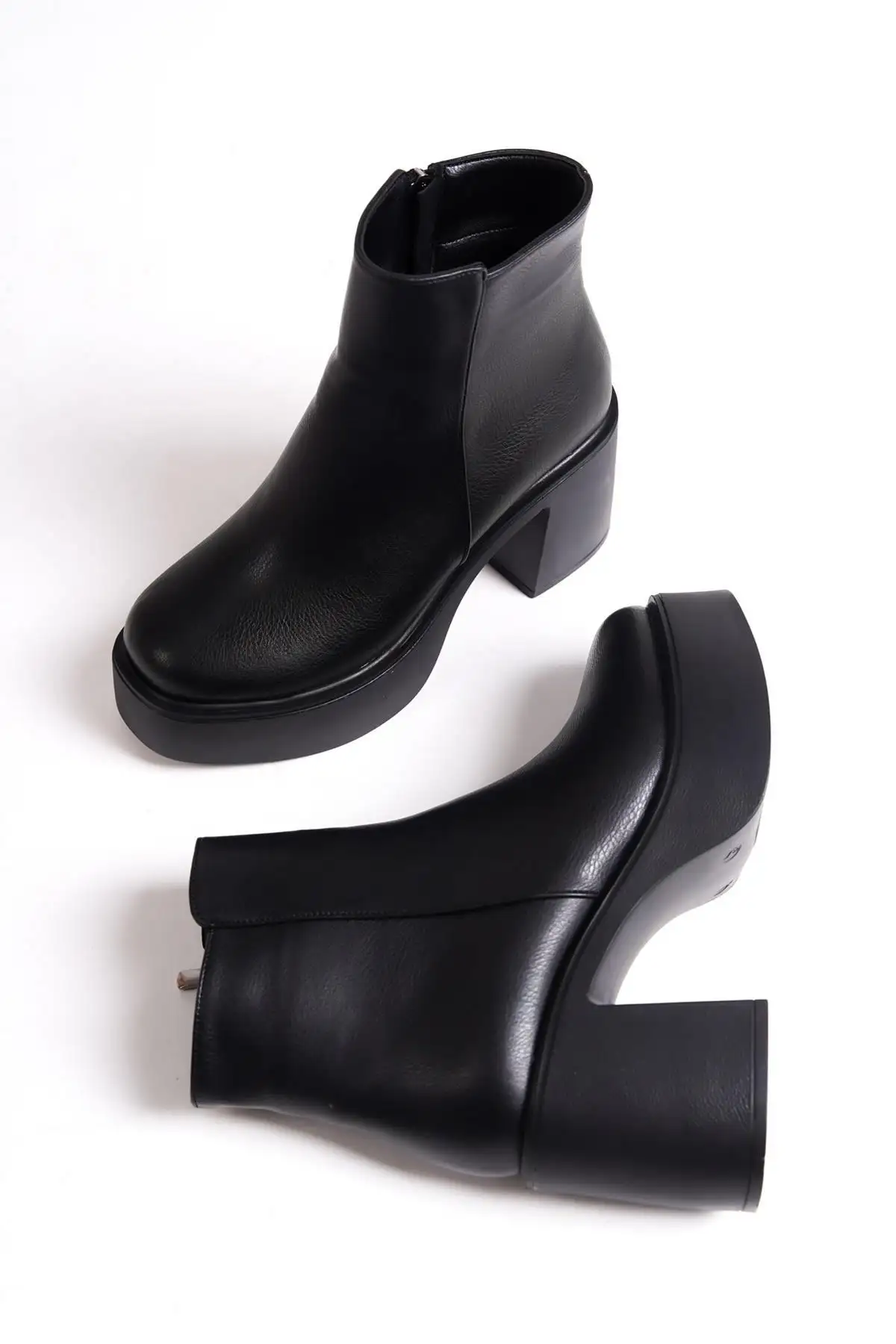 بوت و نیم بوت زنانه  پلتفرم ضخیم مشکی هنسز برند Modabuymus - 7757 بوت و نیم بوت زنانه پلتفرم ضخیم مشکی هنسز برند Modabuymus - 7757