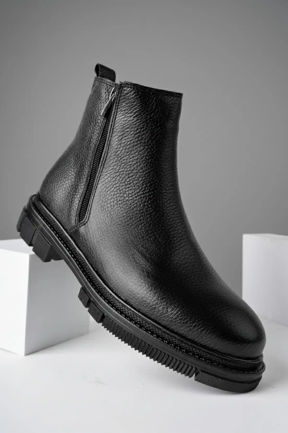 بوت مردانه  زمستانی  چرمی اصل با دو زیپ چرمی چلسی برند Muggo - 8339 بوت مردانه زمستانی چرمی اصل با دو زیپ چرمی چلسی برند Muggo - 8339