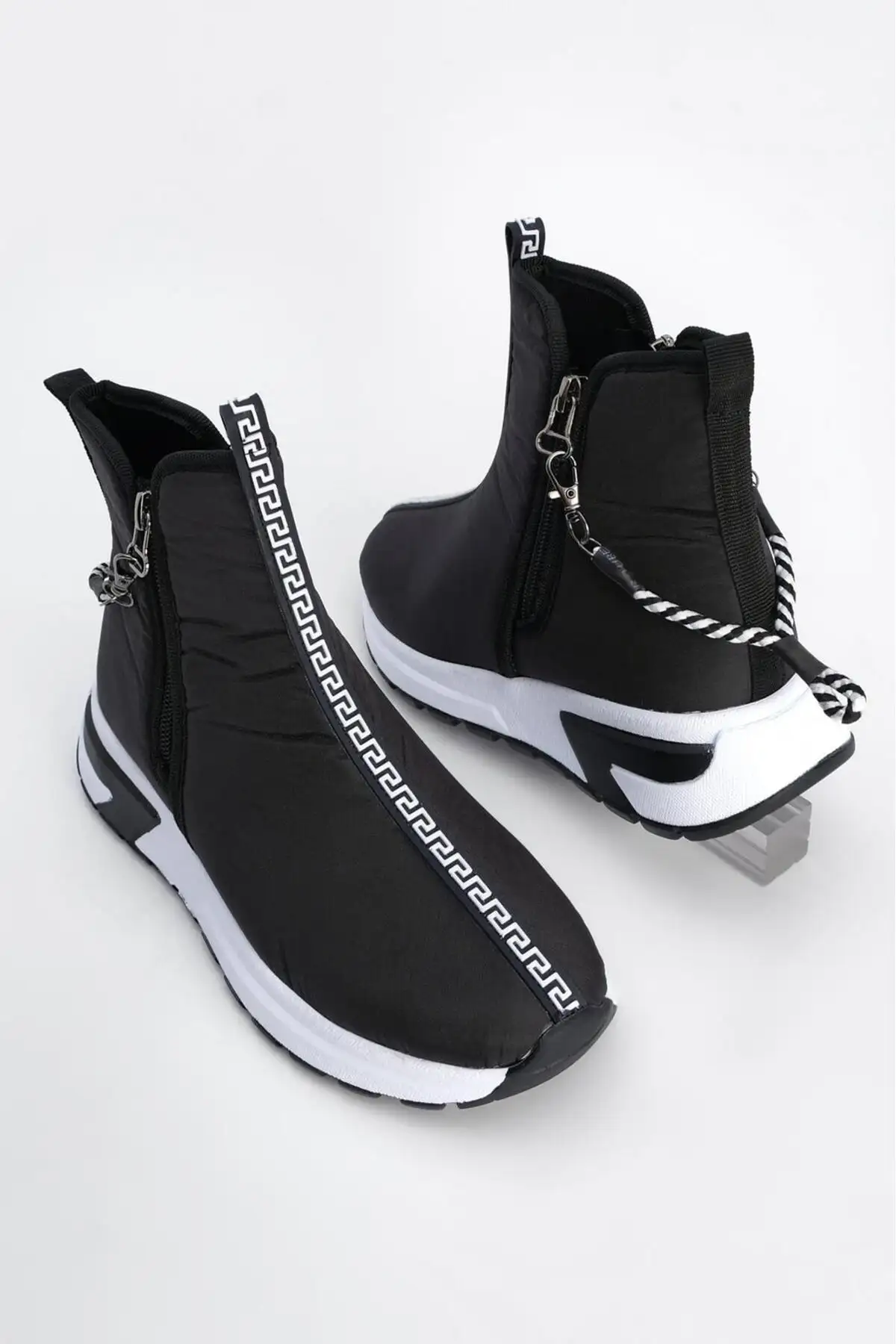 بوت و نیم بوت زنانه  رزمره  با پارچه چتری  زیپ دتایی برند LABRONA - 7681 بوت و نیم بوت زنانه رزمره با پارچه چتری زیپ دتایی برند LABRONA - 7681