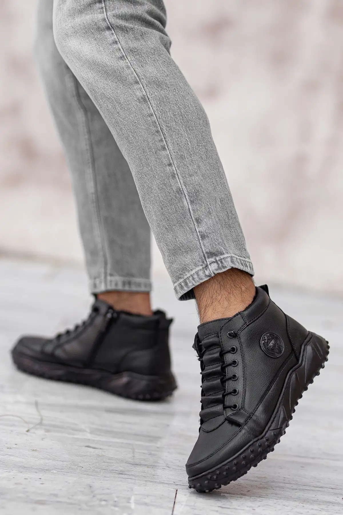 بوت مردانه کفش روزمره مشکی ضد آب با دوخت، تضمین شده، مقاوم در برابر سرما، بادوام و دارای زیره لاستیکی ضد لغزش برند EFNANSHOES - 7586 بوت مردانه کفش روزمره مشکی ضد آب با دوخت، تضمین شده، مقاوم در برابر سرما، بادوام و دارای زیره لاستیکی ضد لغزش برند EFNANSHOES - 7586