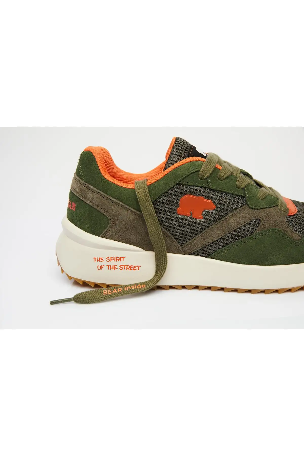 کفش سایز بزرگ مردانه   کازیبر رنگ سبز زیتونی برند Bad Bear - 7894 کفش سایز بزرگ مردانه کازیبر رنگ سبز زیتونی برند Bad Bear - 7894