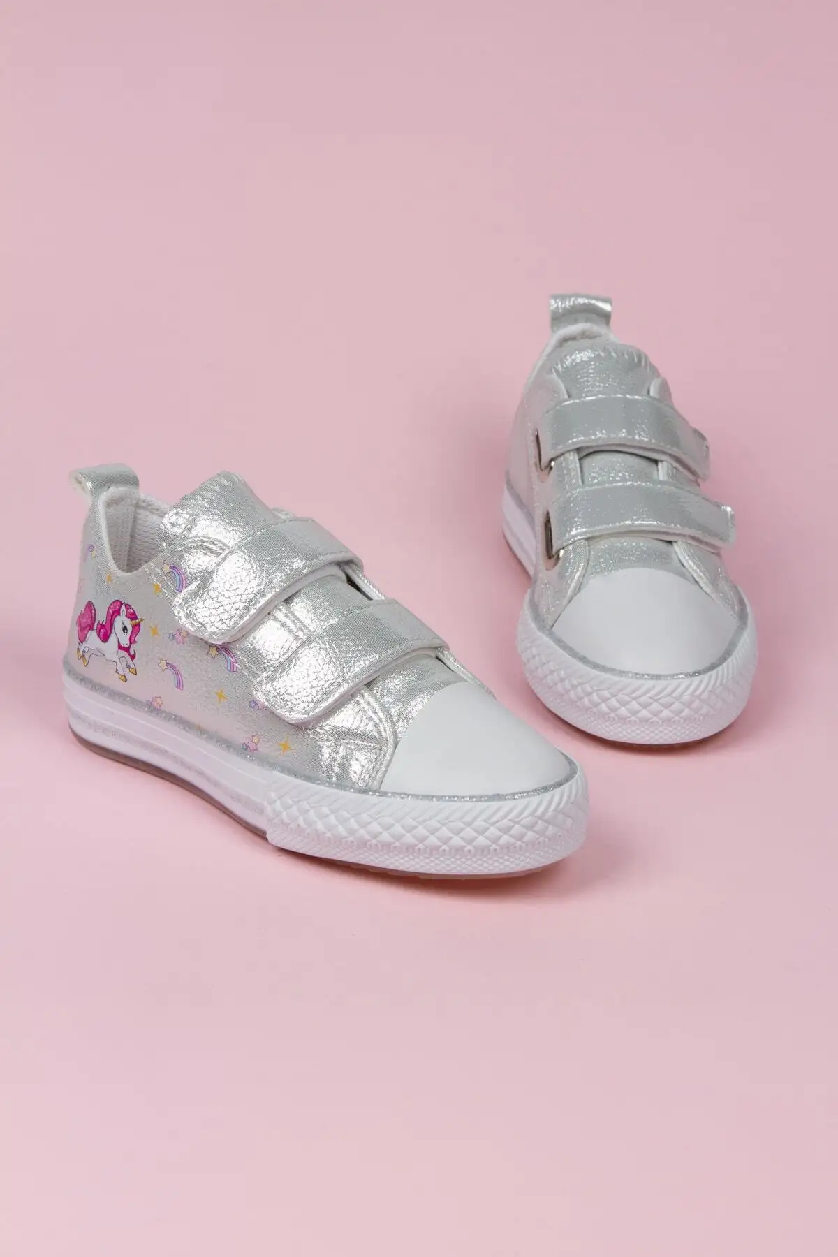 کفش پسرانه ورزشی دخترانه با کفی آناتومیک و نورانی طرح یونیکورن برند Papuccum Ortopedi - 8306