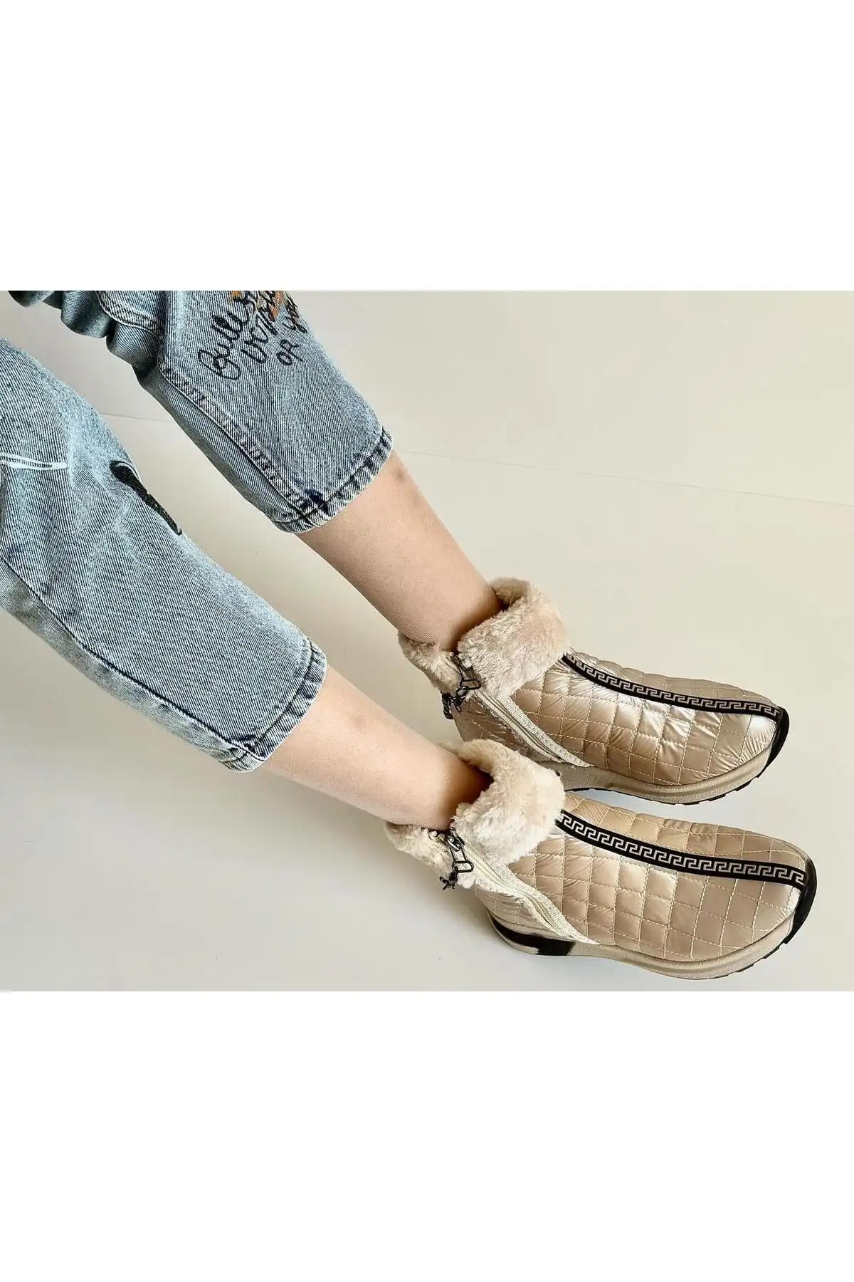 بوت و نیم بوت زنانه  رزمره  با داخل خزدار برند LABRONA - 8375 بوت و نیم بوت زنانه رزمره با داخل خزدار برند LABRONA - 8375