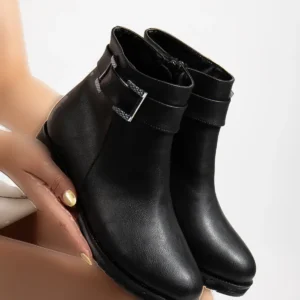 بوت و نیم‌ بوت زنانه چکمه زمستانی راحت با زیپ بند چرمی مشکی، ضد لغزش مدل H012 برند Hale Shoes - 7554