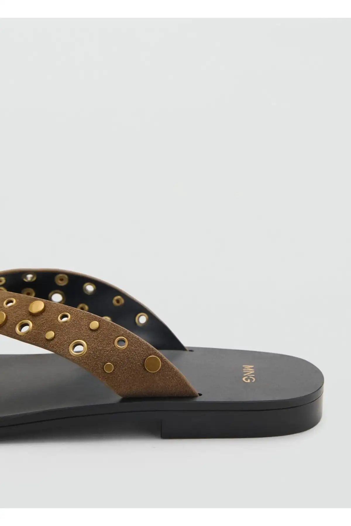 کفش صندل زنانه سندل مخملی بند دار با سوراخ برند MANGO - 8260 کفش صندل زنانه سندل مخملی بند دار با سوراخ برند MANGO - 8260