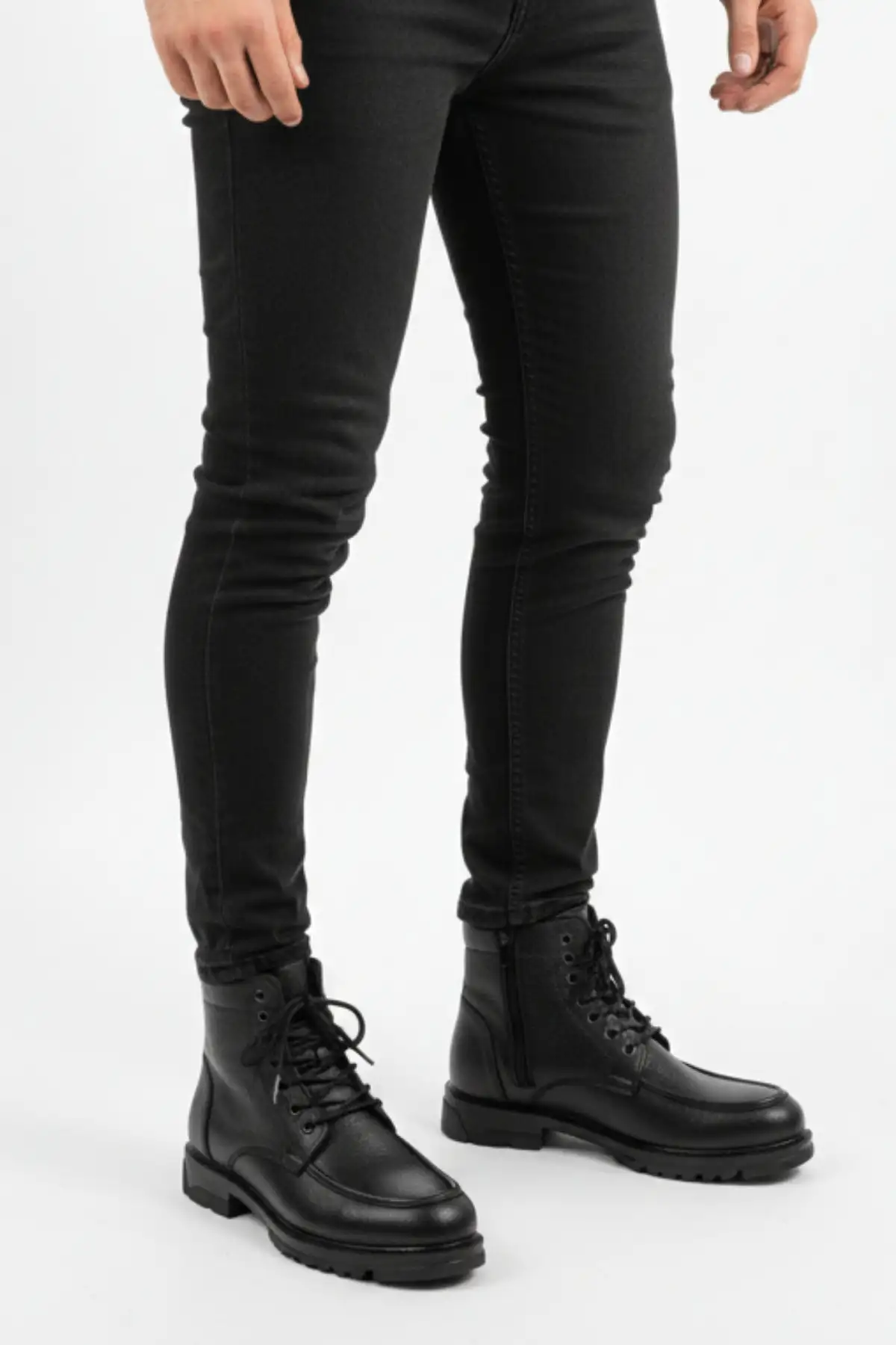 بوت مردانه پوتین چرم مصنوعی  با کفی ترمو ضدلغزش و بنددار برند Tomato Bags - 8343 بوت مردانه پوتین چرم مصنوعی با کفی ترمو ضدلغزش و بنددار برند Tomato Bags - 8343