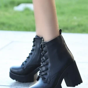 بوت و نیم‌ بوت زنانه ملینا پلتفرم با بند زیپ جانبی مشکی برند LEYDİ SHOES - 7758