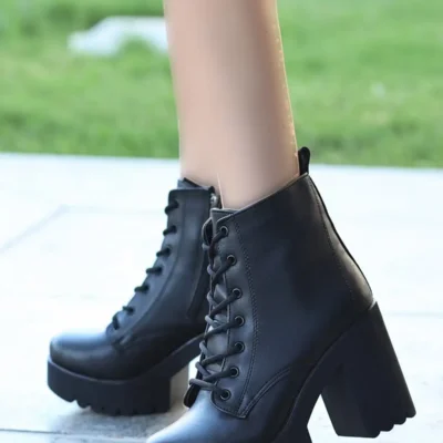 بوت و نیم‌ بوت زنانه ملینا پلتفرم با بند زیپ جانبی مشکی برند LEYDİ SHOES - 7758