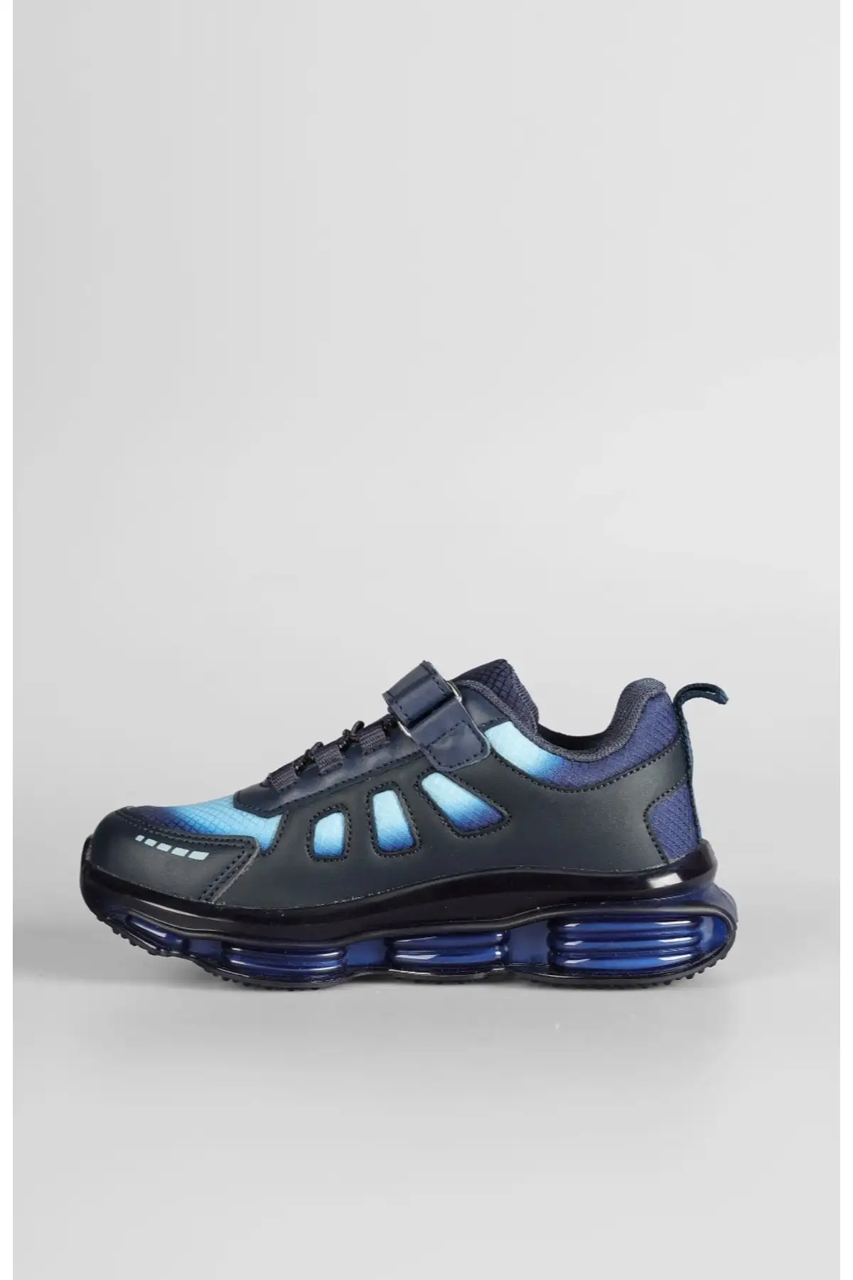 کفش پسرانه  مردانه کودکان رنگ سرمهای کونترا برند Vicco - 8280 کفش پسرانه مردانه کودکان رنگ سرمهای کونترا برند Vicco - 8280