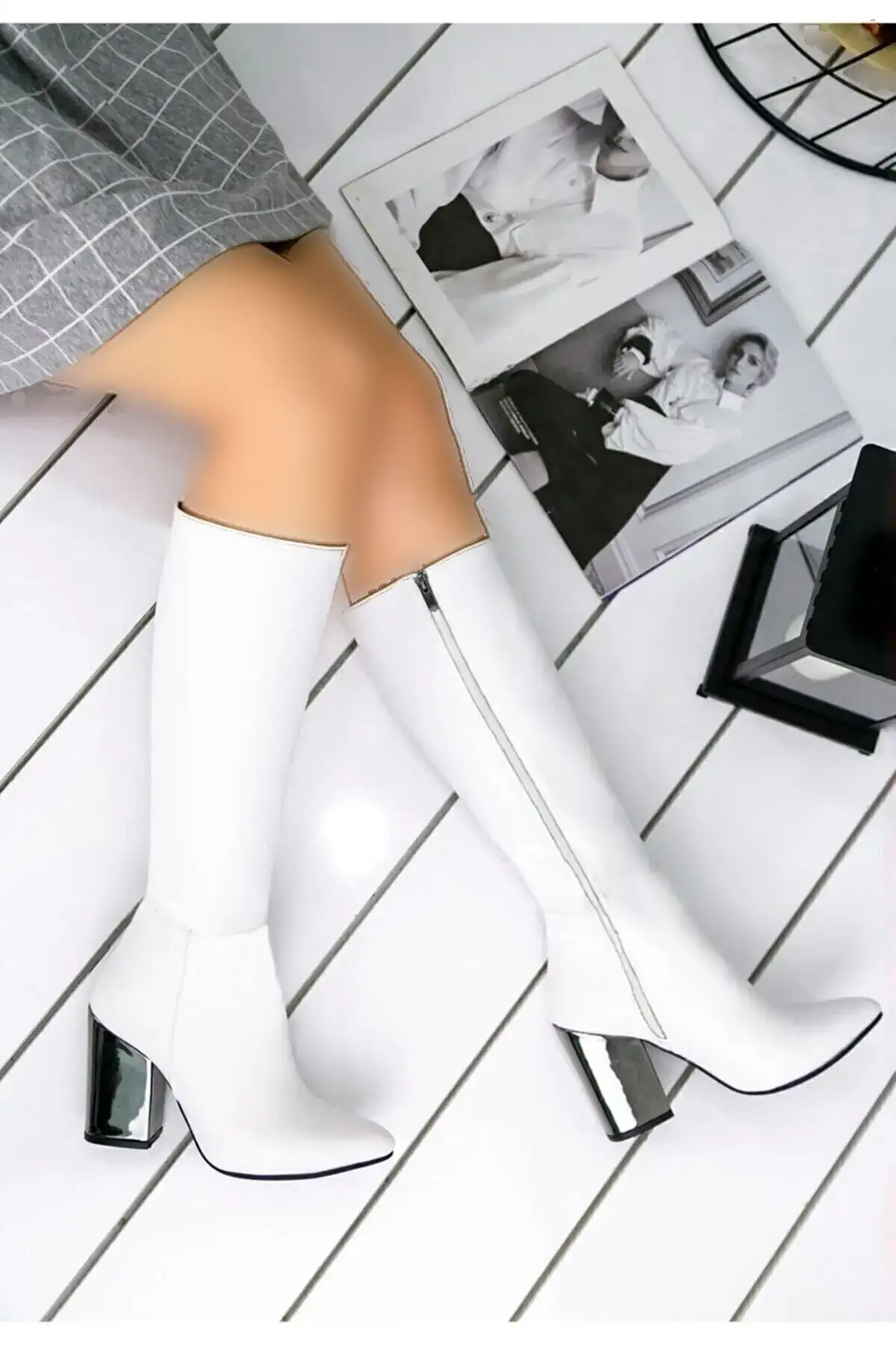 بوت و نیم‌ بوت زنانه نیمه‌پت سفید با ظاهر چرم پاشنه آینه‌ای تا بالای زان برند Limeo - 8082