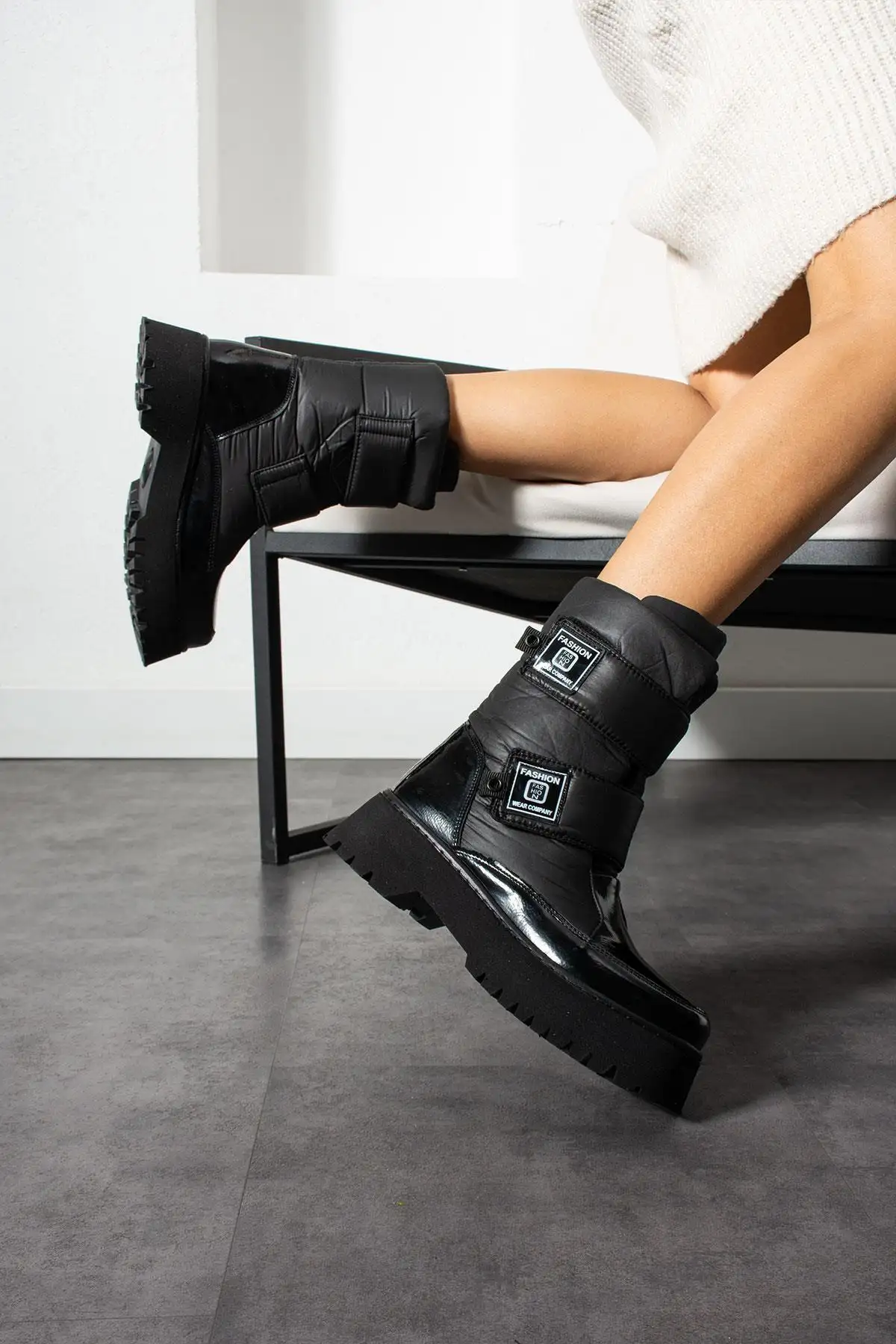 بوت و نیم بوت زنانه کفش ترکیبی دخترانه آنی برند Aleza Shoes - 7670 بوت و نیم بوت زنانه کفش ترکیبی دخترانه آنی برند Aleza Shoes - 7670