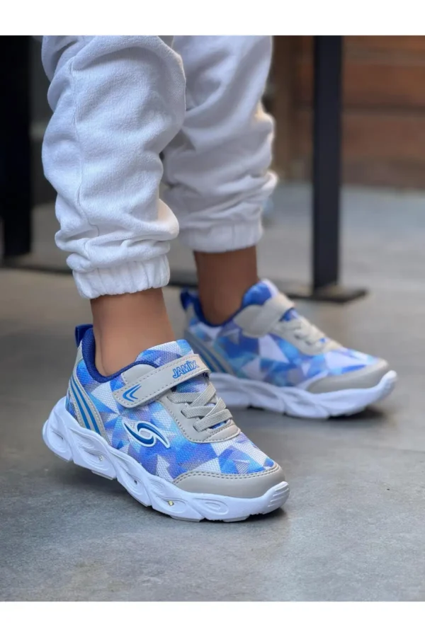 کفش پسرانه ورزشی کودک برند Jamix - 8310