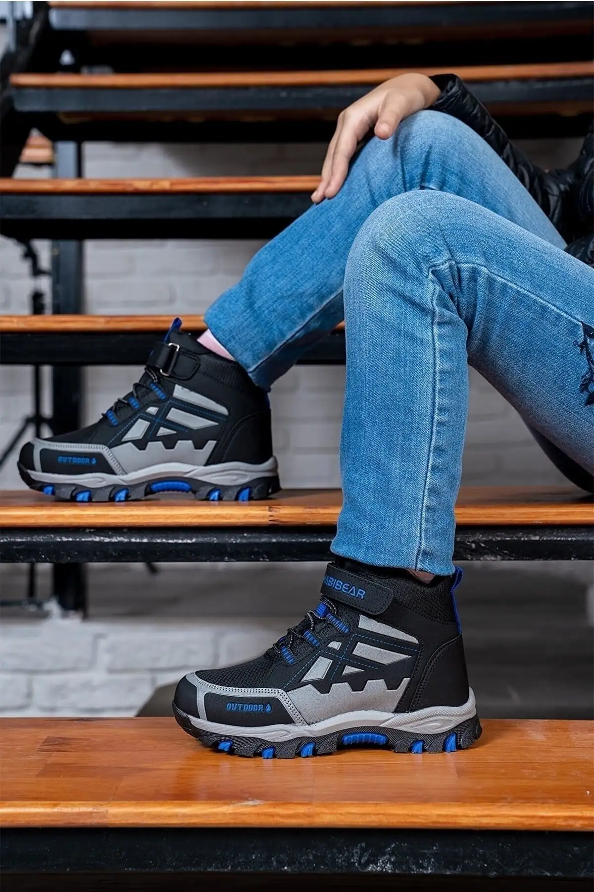 بوت و نیم‌ بوت زنانه بیرنی بچگانه هابی با زیره ضد لغزش آستر گرم، با بند چسبی - سیاه آبی برند SEVER AYAKKABI - 7695