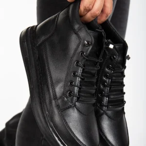 کفش سایز بزرگ مردانه بوت روزمره مشکی قابل پوشیدن آسان برند BY ERG SHOES - 7859