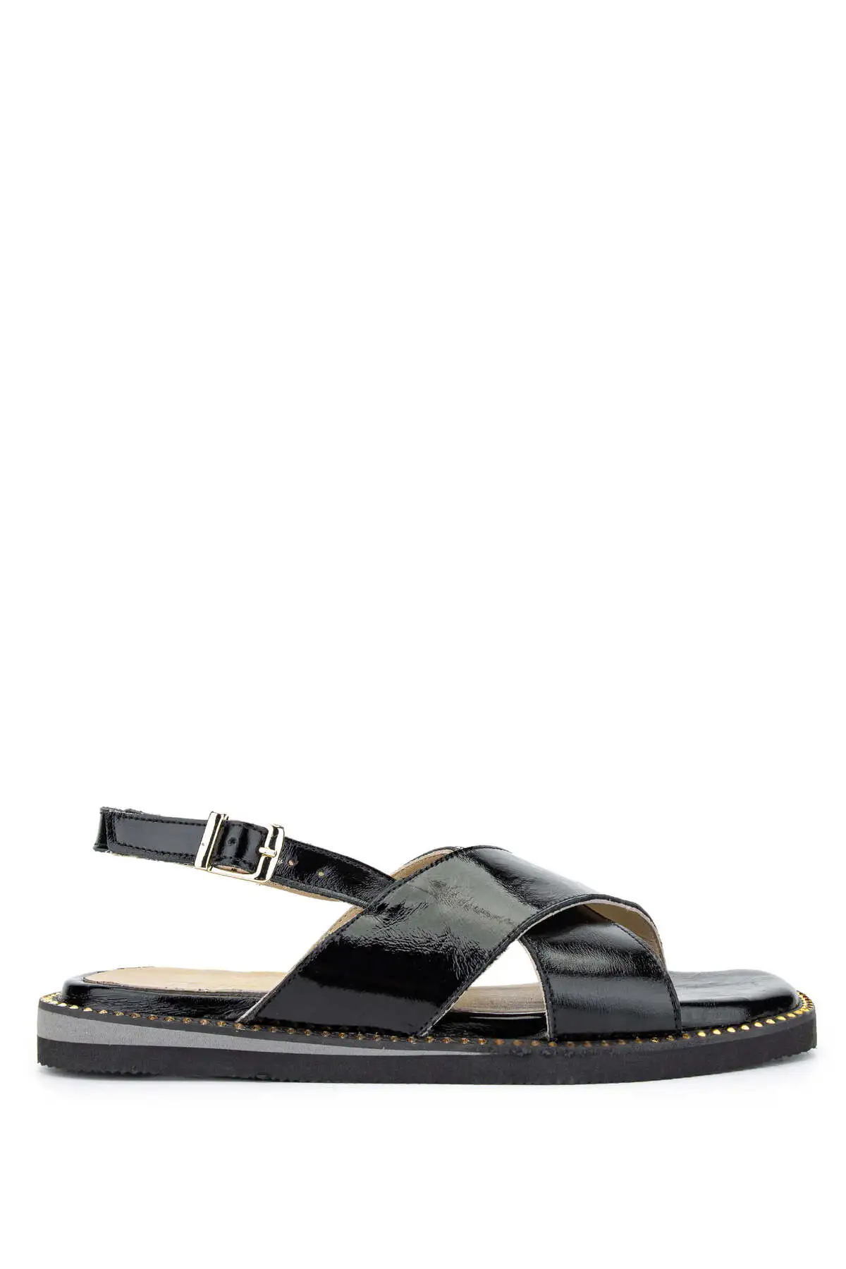 کفش صندل زنانه تخت با رویه چرم طبیعی مشکی براق برند Tamer Tanca - 8223