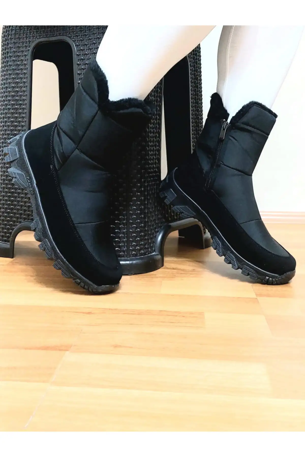 بوت و نیم بوت زنانه Bot  سیاه، ضد آب، با زیپ، راحت  انعطافپذیر، با کیفیت، دارای کفی ارتopedیک  غیر لغزنده. برند Ayakkabı Ülkesi - 8367 بوت و نیم بوت زنانه Bot سیاه، ضد آب، با زیپ، راحت انعطافپذیر، با کیفیت، دارای کفی ارتopedیک غیر لغزنده. برند Ayakkabı Ülkesi - 8367