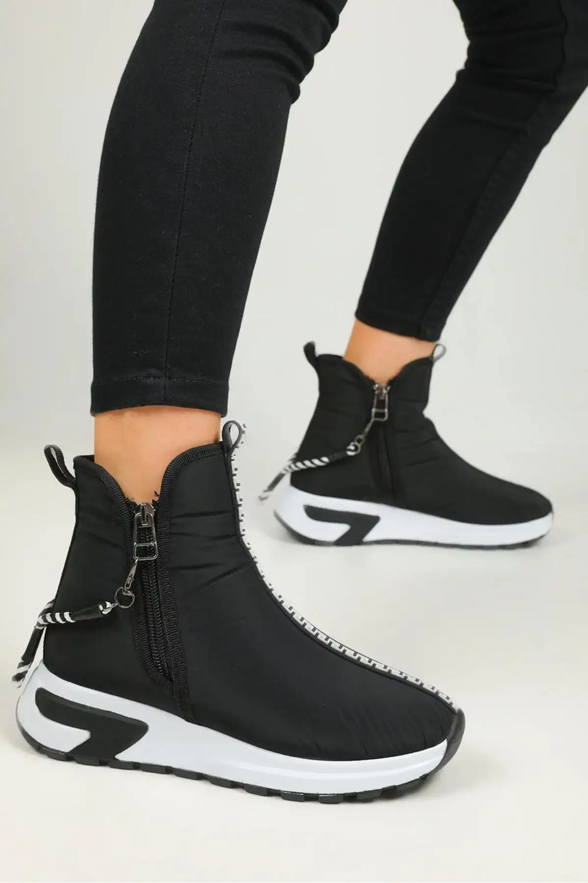 بوت و نیم بوت زنانه  رزمره  با پارچه چتری  زیپ دتایی برند LABRONA - 7681 بوت و نیم بوت زنانه رزمره با پارچه چتری زیپ دتایی برند LABRONA - 7681