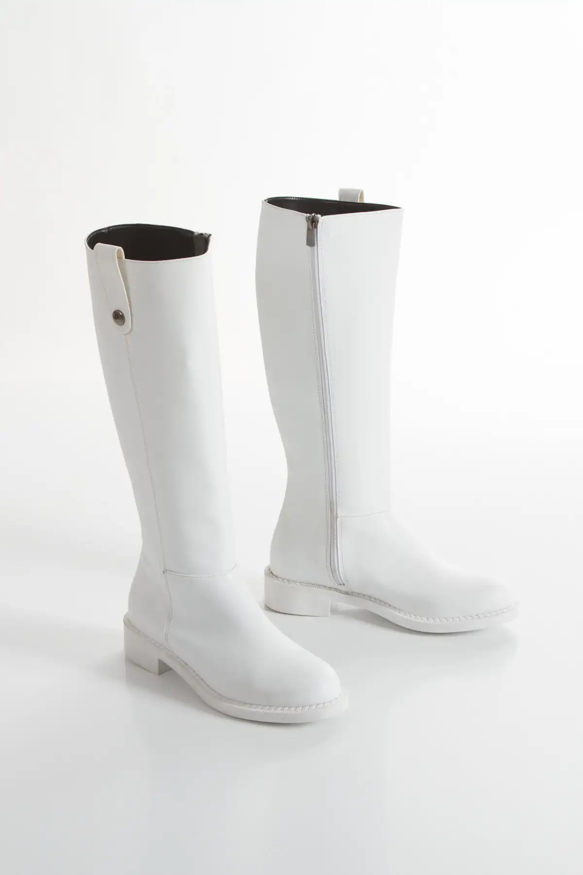 بوت و نیم بوت زنانه چکمه رزمره با پنجه تخت  سایز مناسب برند muhhu moda - 8086 بوت و نیم بوت زنانه چکمه رزمره با پنجه تخت سایز مناسب برند muhhu moda - 8086