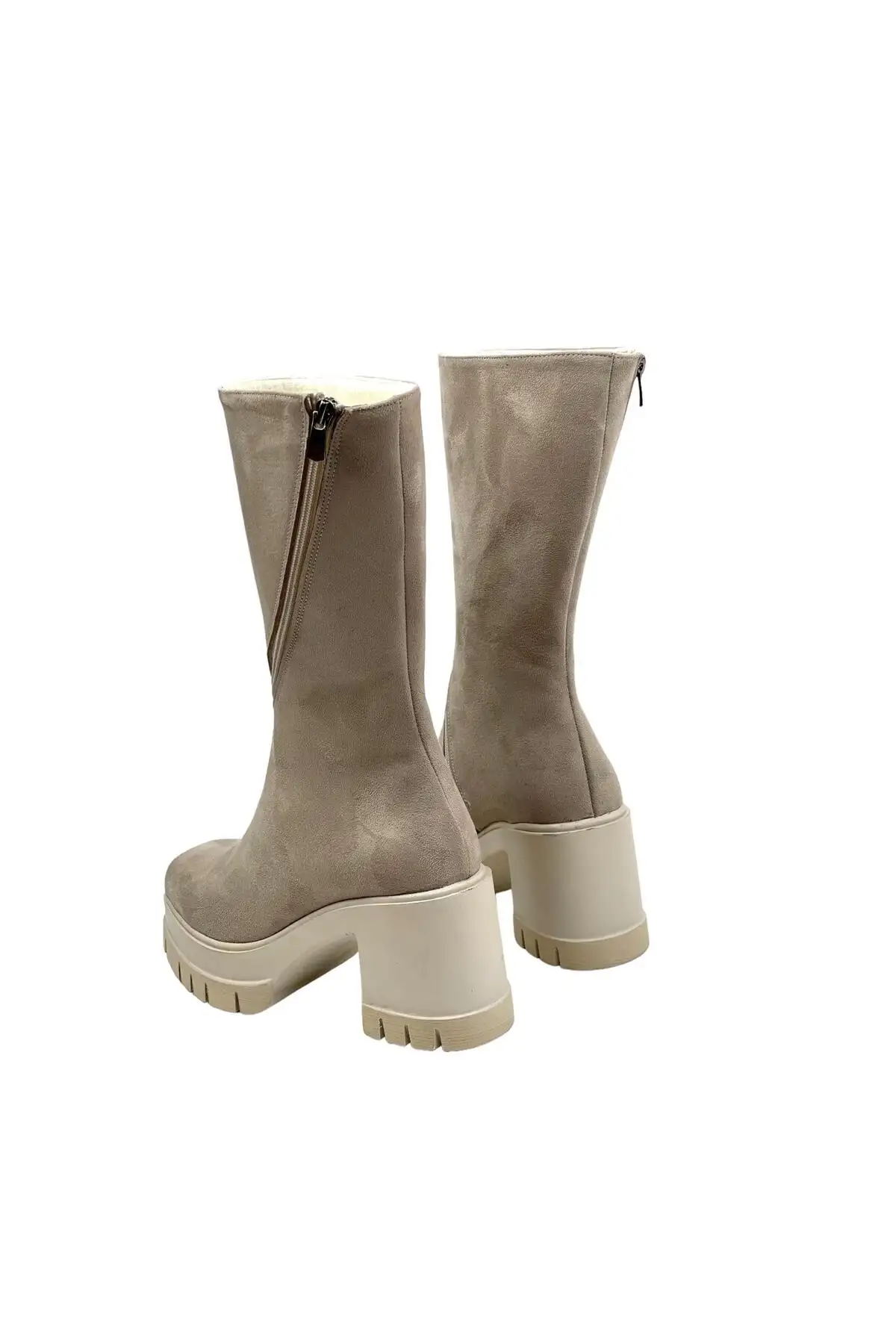 بوت و نیم بوت زنانه پتین پلتفرم  به رنگ بژ از جنس سئد با ارتفاع 9 سانتیمتر برند bescobel - 7823 بوت و نیم بوت زنانه پتین پلتفرم به رنگ بژ از جنس سئد با ارتفاع 9 سانتیمتر برند bescobel - 7823