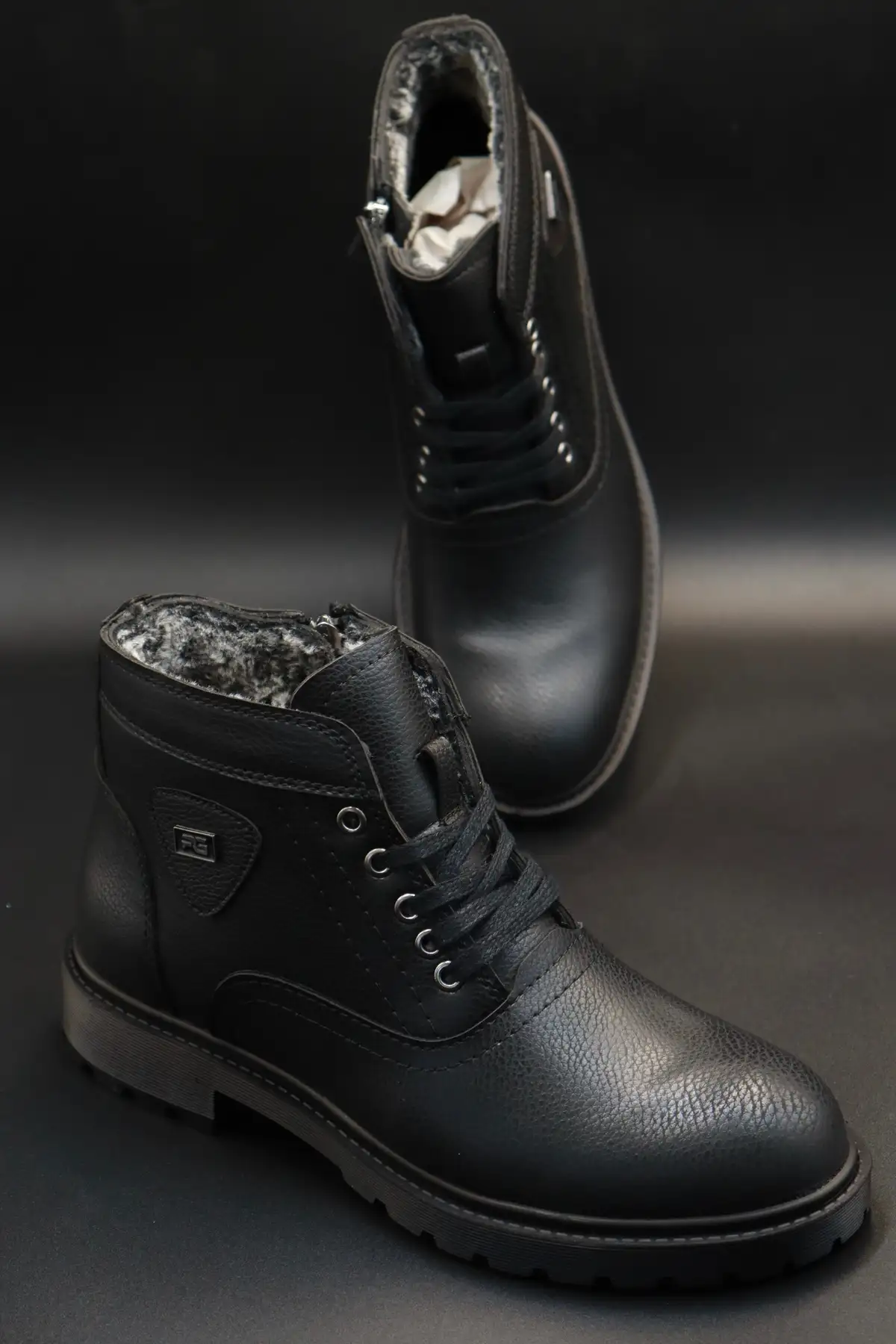 بوت مردانه کفش   مشکی با پوشش خز، مقاوم و ضد آب برند HEROD - 7588 بوت مردانه کفش مشکی با پوشش خز، مقاوم و ضد آب برند HEROD - 7588