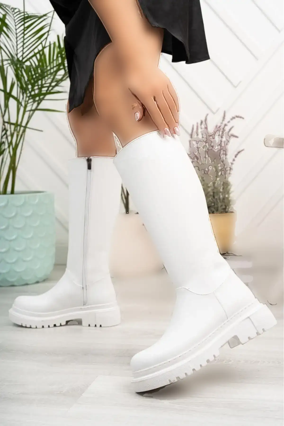 بوت و نیم بوت زنانه پتین سفید رزمره، راحت  شیک برند miss fırat - 8081 بوت و نیم بوت زنانه پتین سفید رزمره، راحت شیک برند miss fırat - 8081