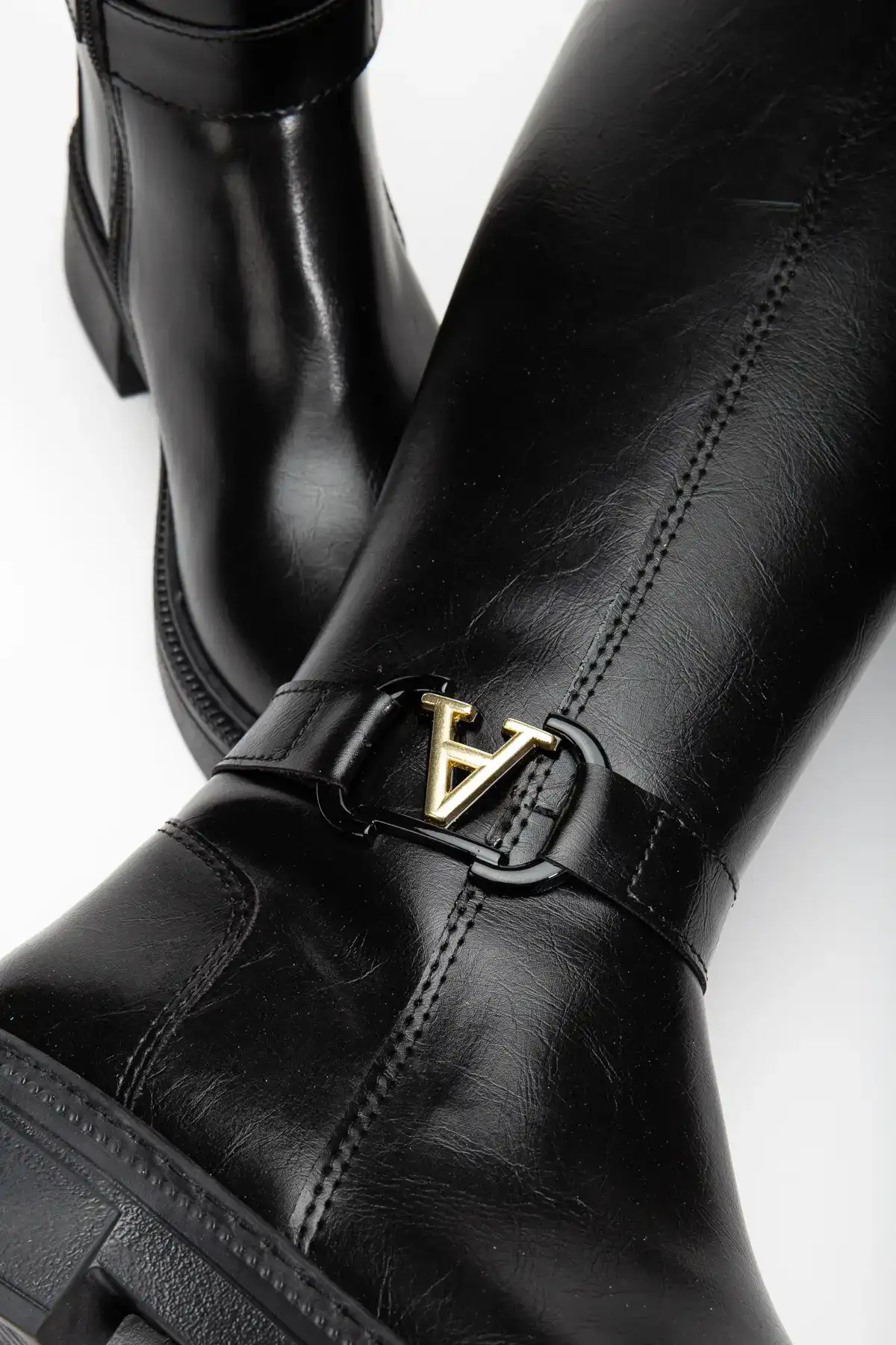 بوت و نیم بوت زنانه چکمه چرمی لیال برند MaskButik - 8122 بوت و نیم بوت زنانه چکمه چرمی لیال برند MaskButik - 8122