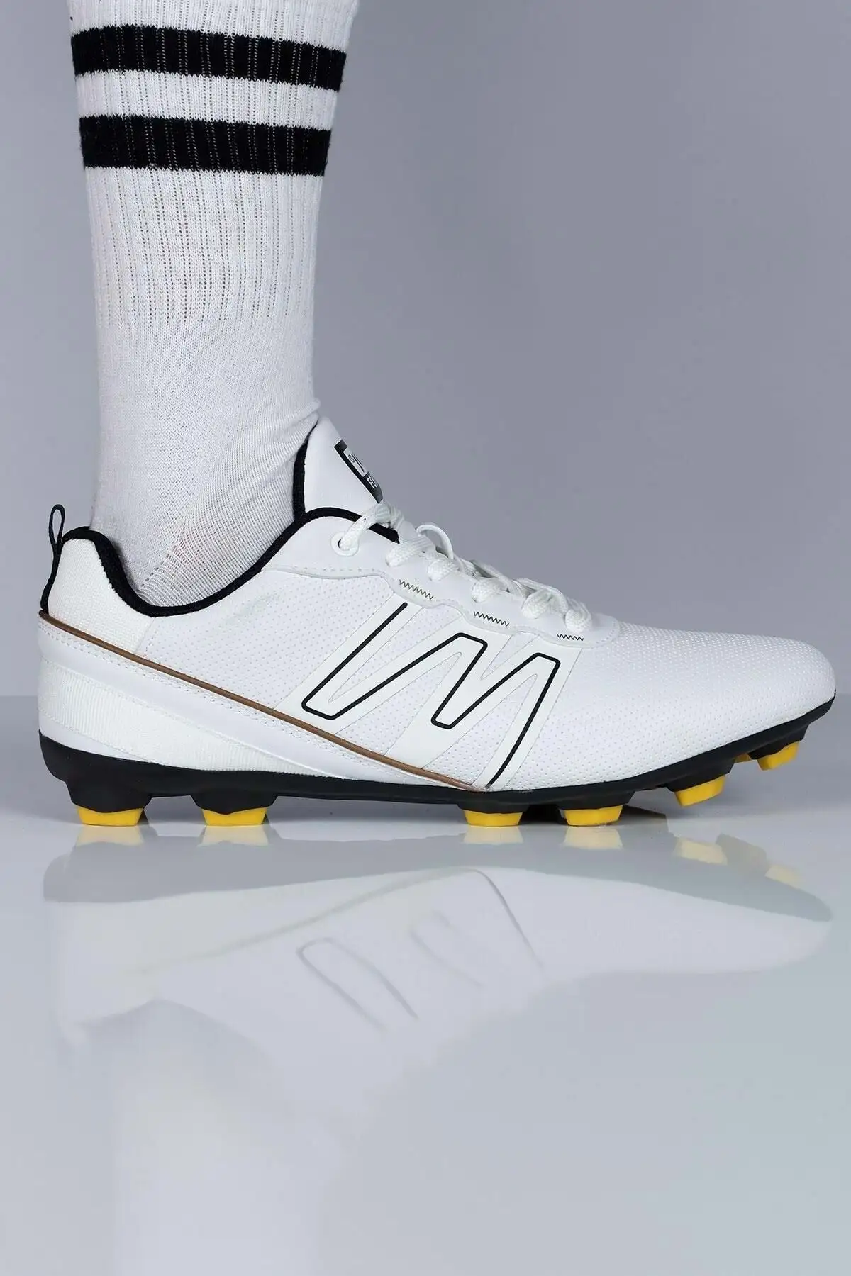 کفش فوتبال مردانه کد 28524 رنگ سفید برند Jump - 8169